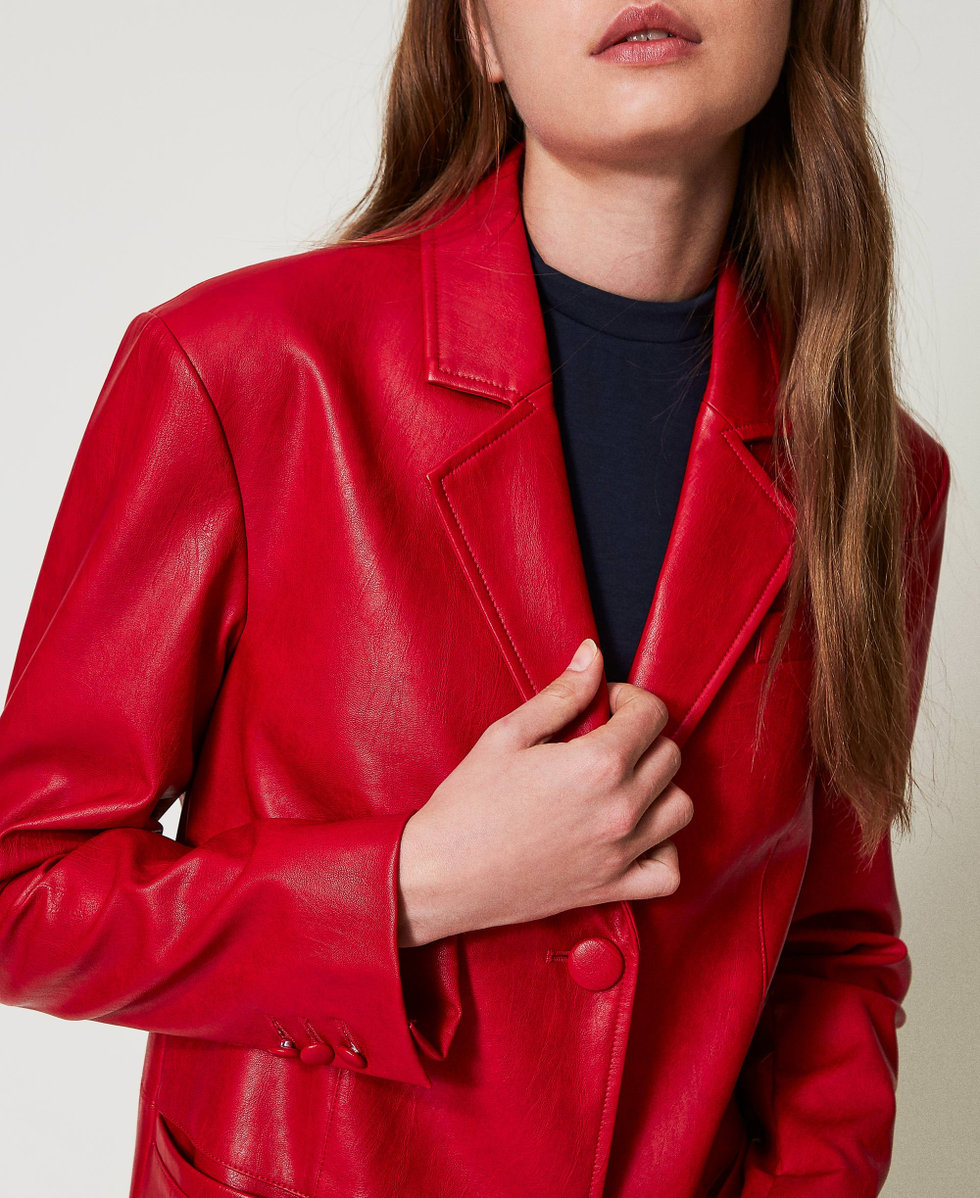 Chaqueta blazer larga con efecto piel