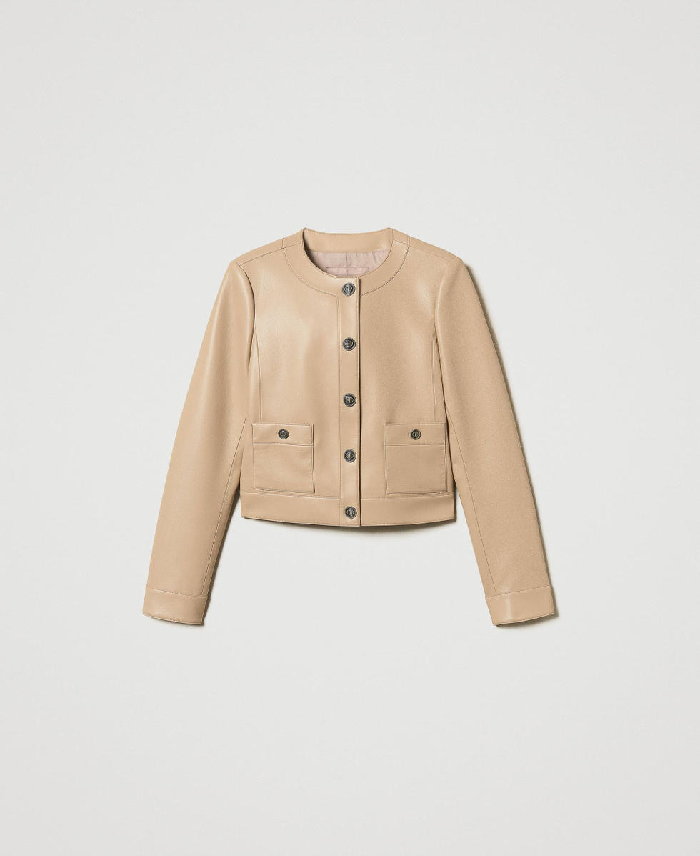 Giacca effetto nappa con bottoni logati