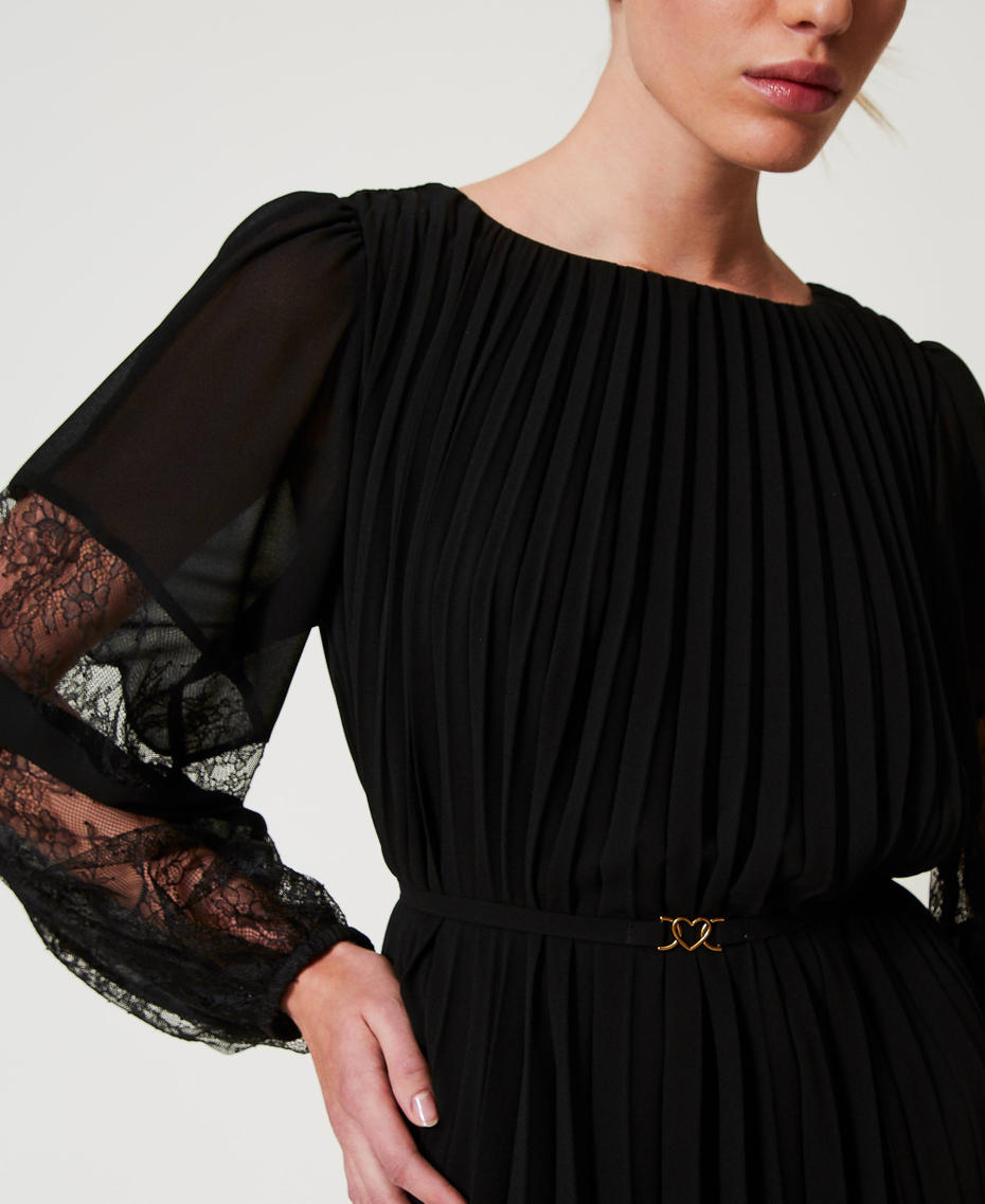 Short pleated georgette dress with lace Black Woman 251TP2783_00006_04