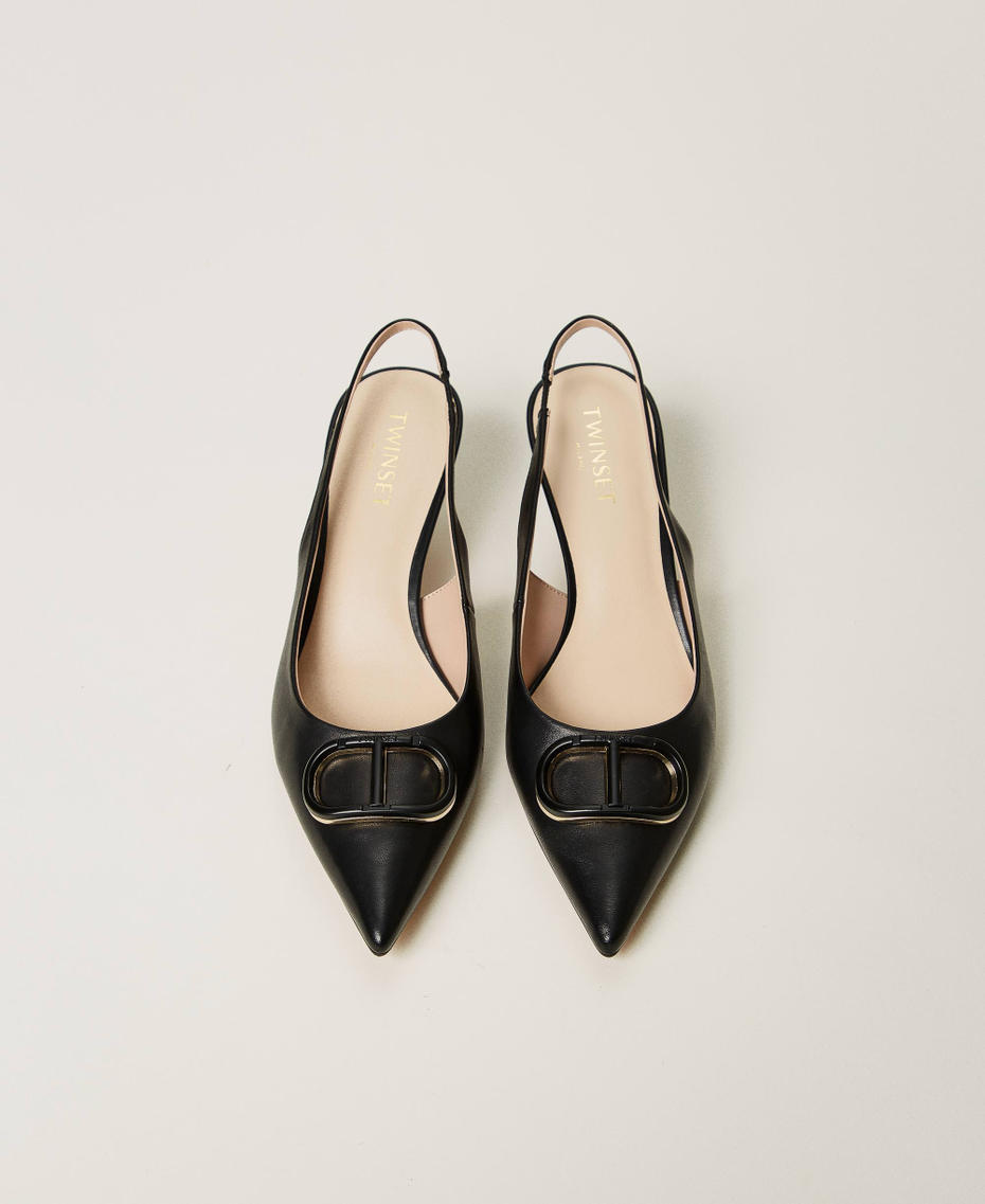 Riemchenpumps mit Oval T Schwarz Frau 251TCP062_00006_04