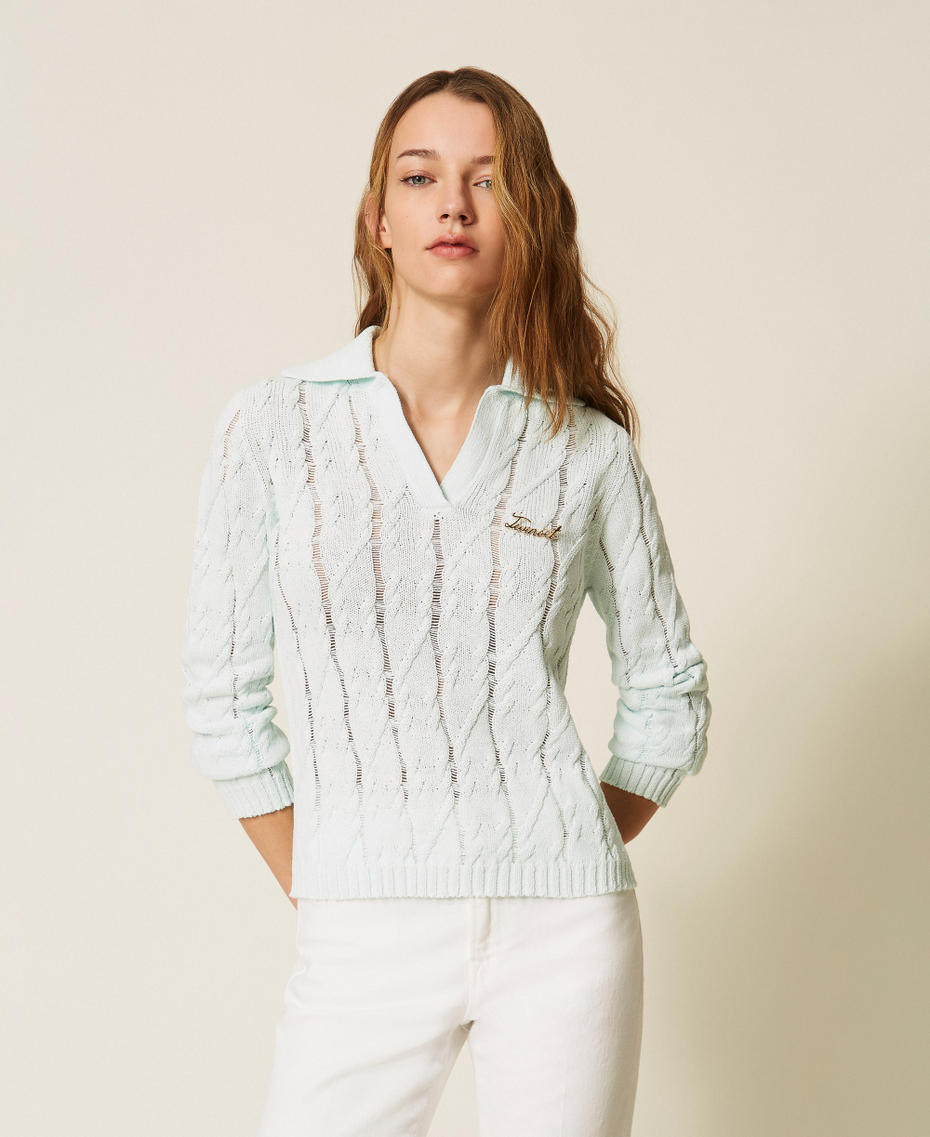 Pullover im Polostil mit Zopfmuster und Brosche &bdquo;Aqua&ldquo;-Hellblau Frau 261TP3490_13162_01