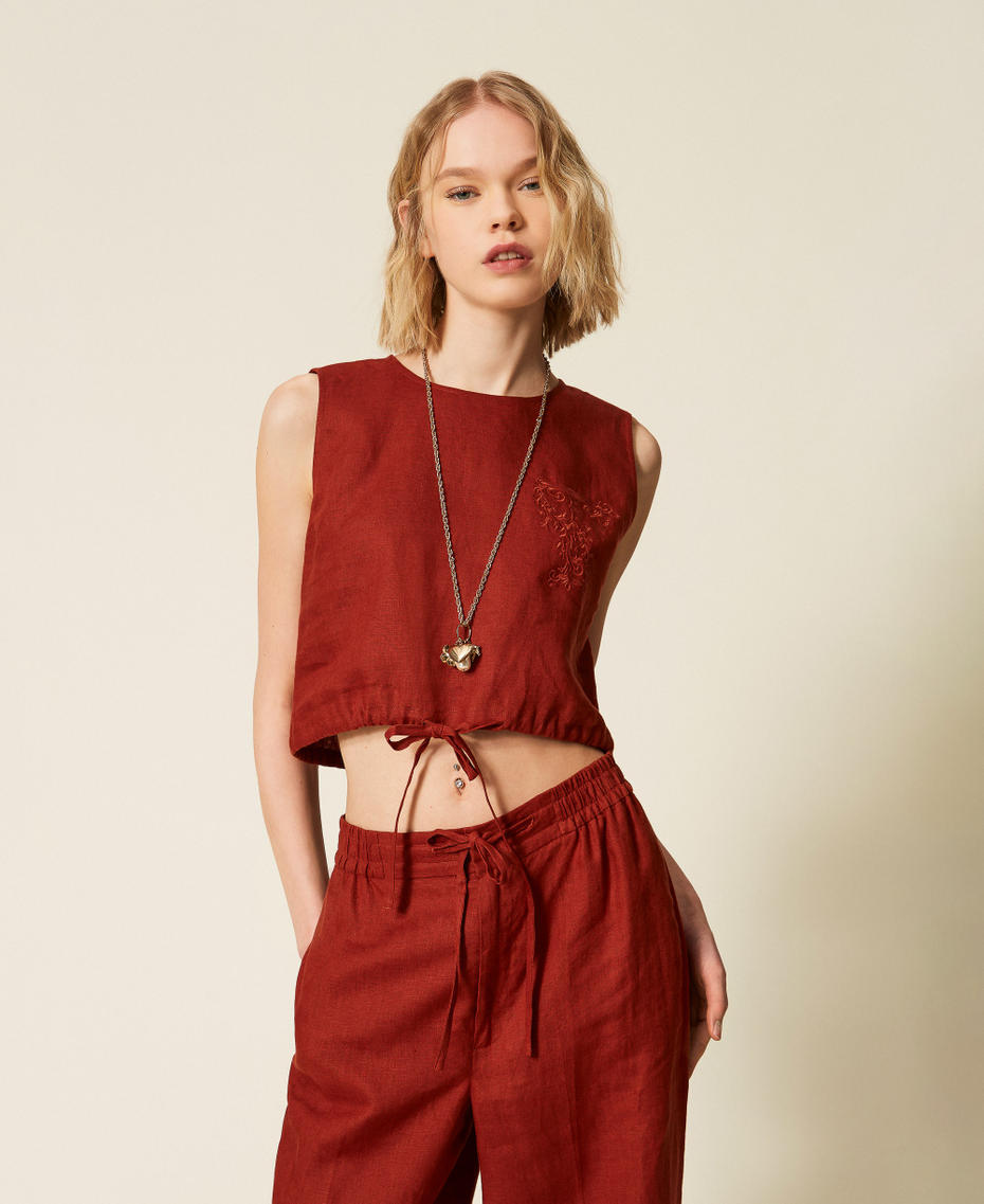 Top aus Leinen mit aufgesticktem Logo &bdquo;Henna&ldquo; Brown Frau 261TT2303_13332_01