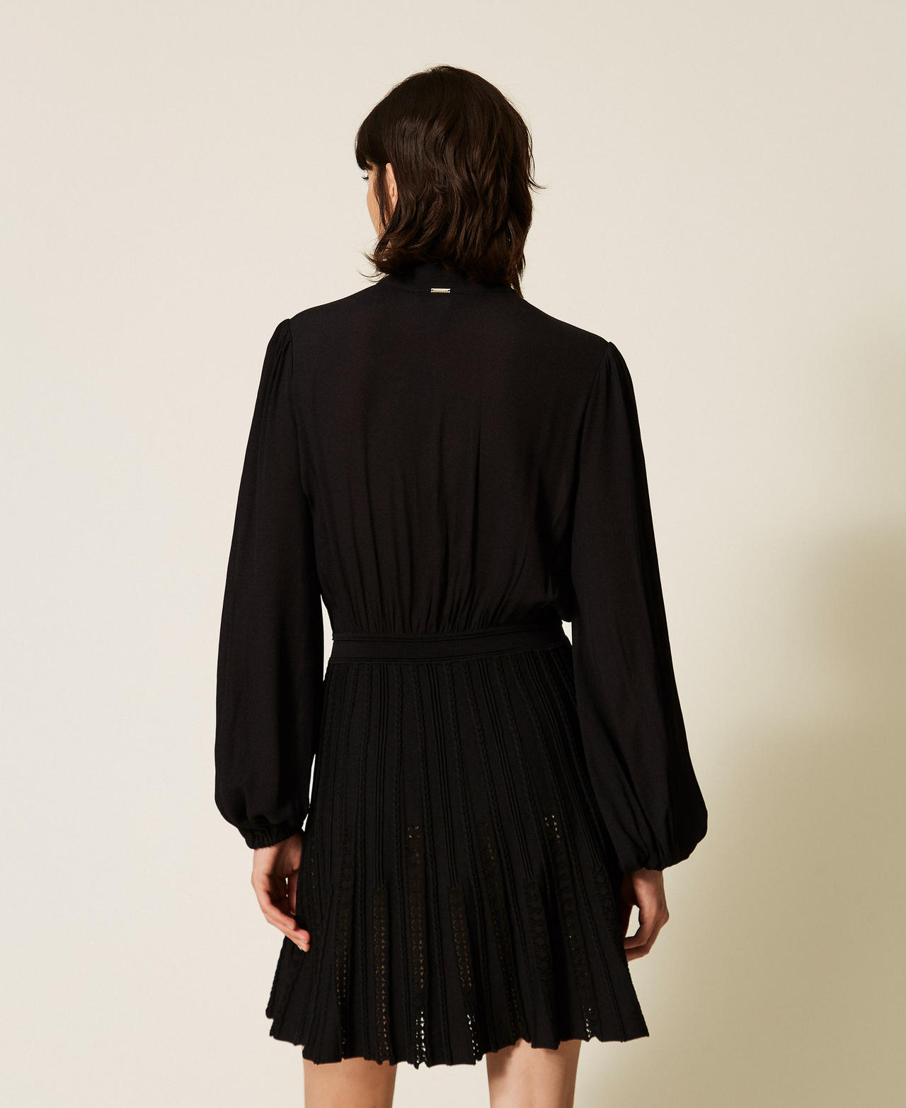 Robe courte avec jupe en maille Noir Femme 262TP3081_00006_03