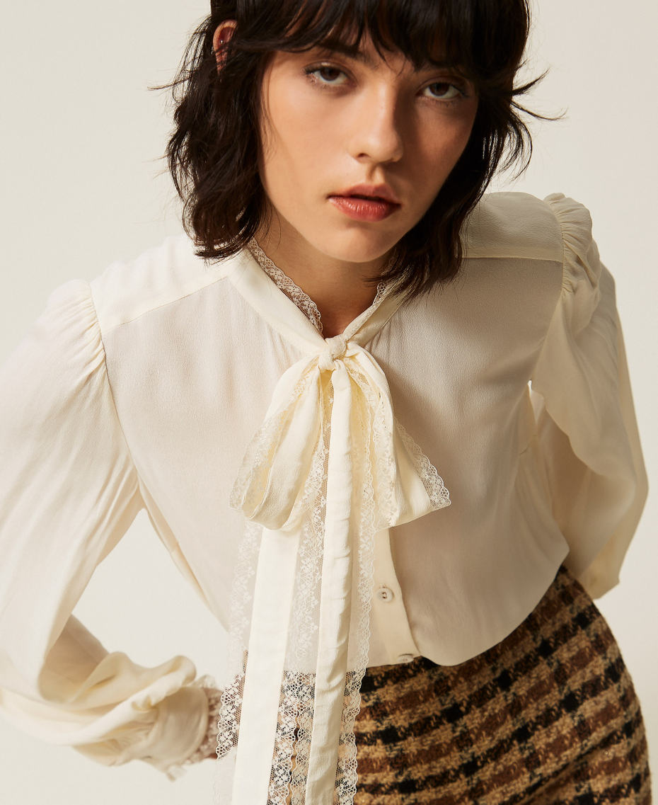 Camicia in cr&ecirc;pe de Chine con fiocco Madreperla Donna 262TT2324_00059_PD