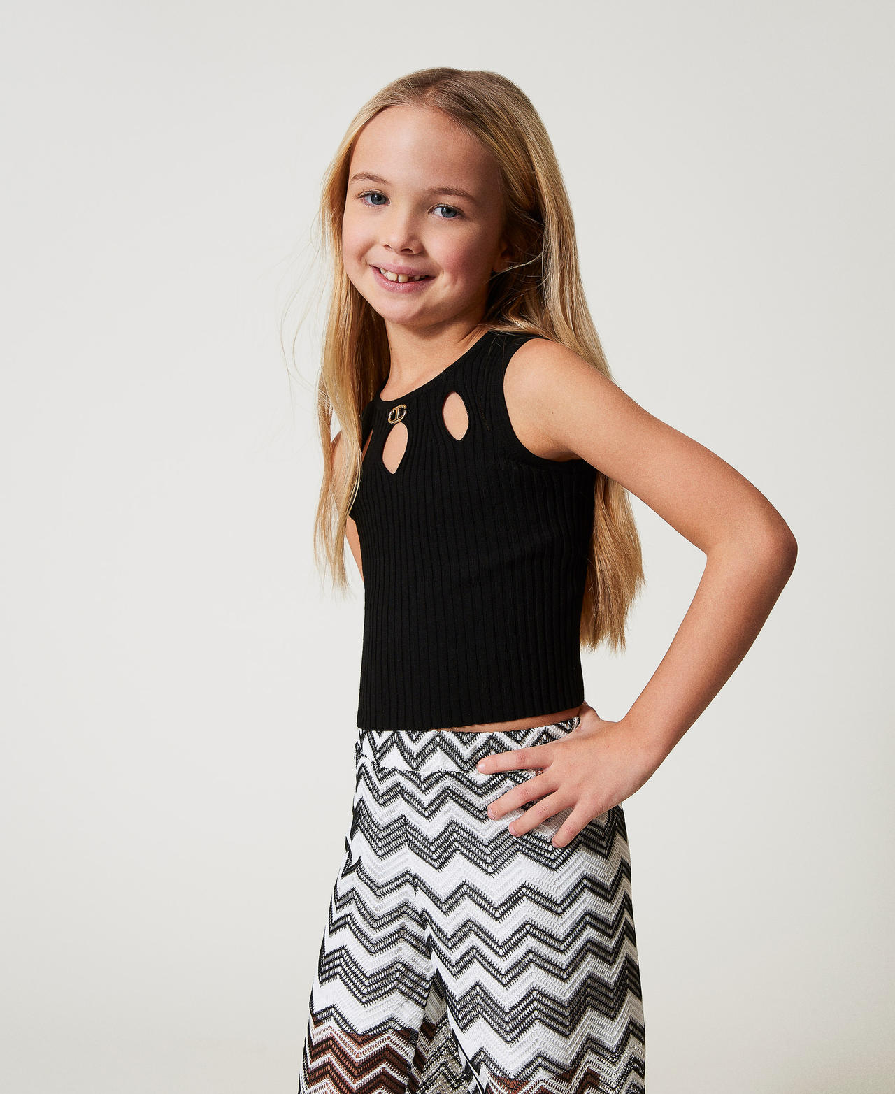 Rib knit top with cut-out Black Girl 251GJ3413_00006_02