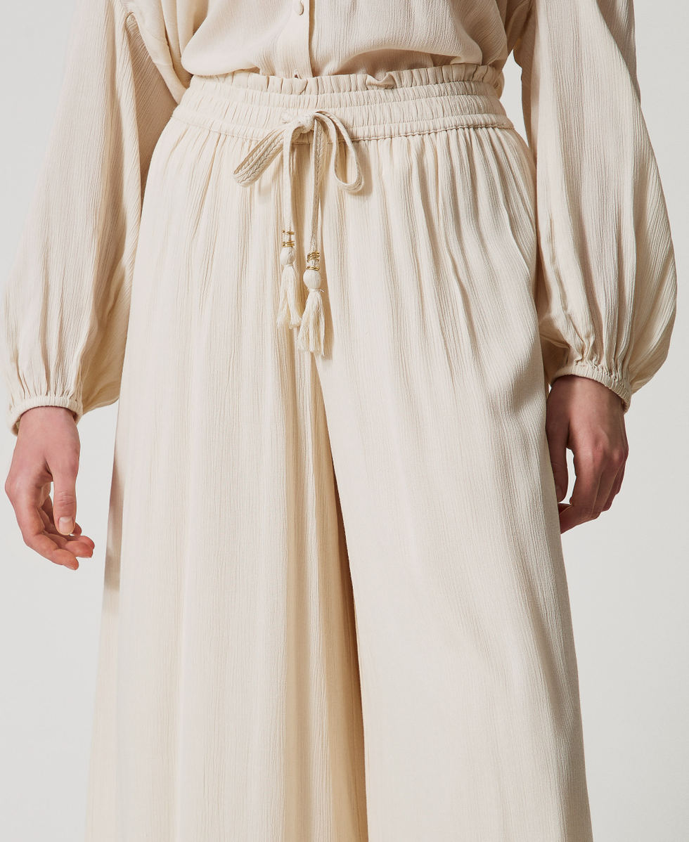 Pantalones palazzo de crep&eacute; Almond Beige Mujer 251LM2GDD_12363_04