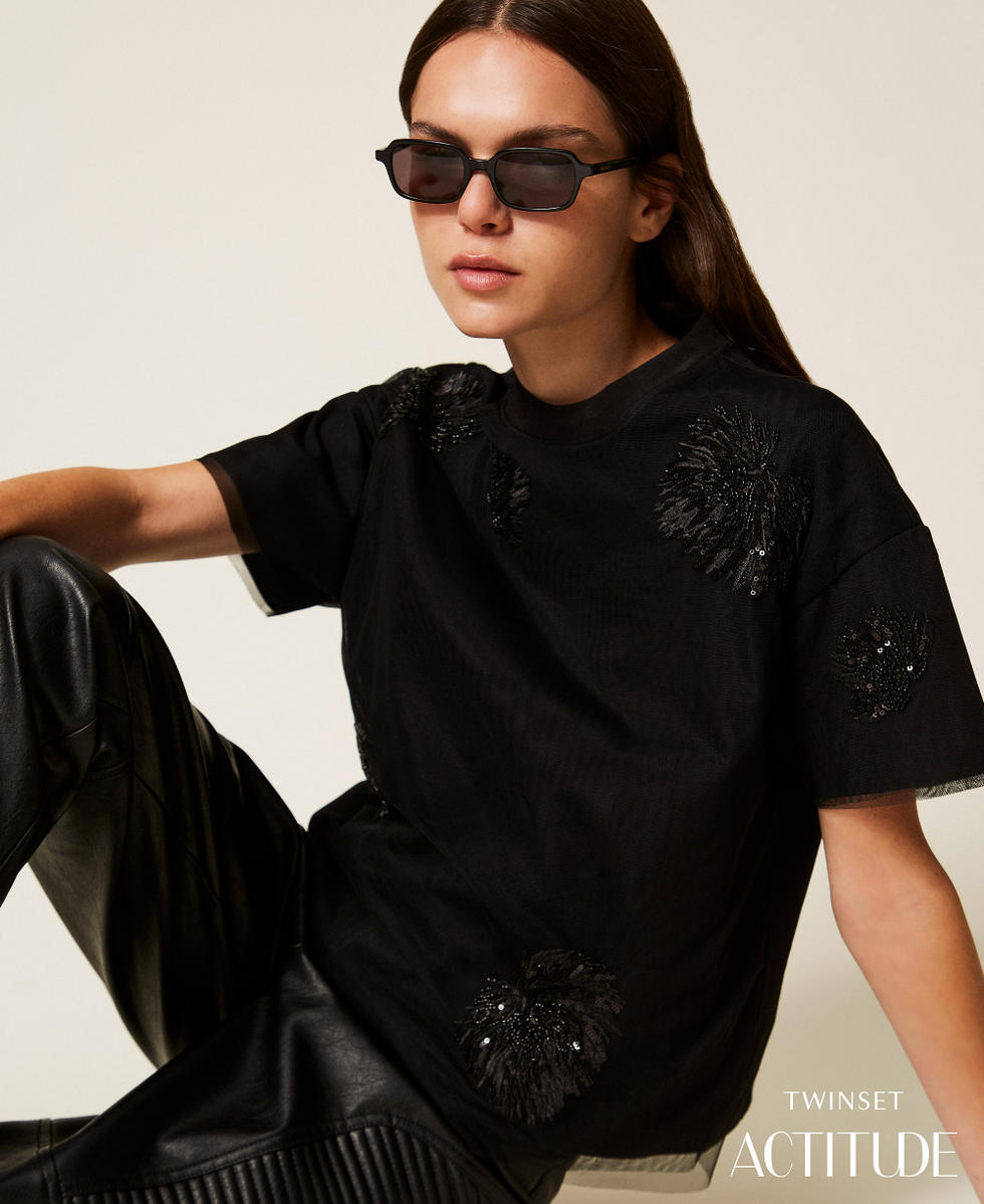 Regular fit T-shirt with tulle and embroidery