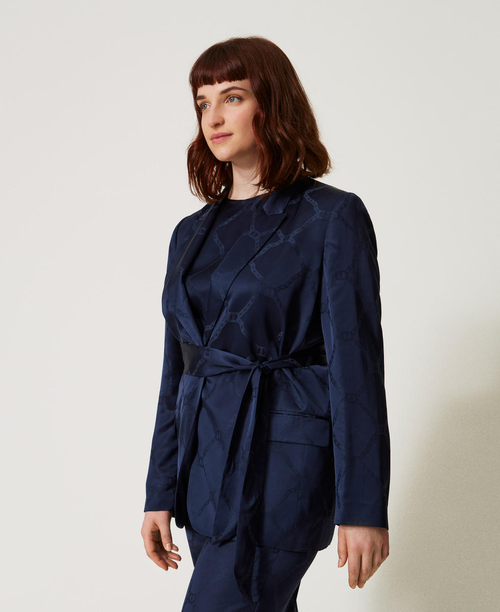 Chaqueta blazer con Oval T jacquard &iacute;ndigo Mujer 251TP2010_00384_02