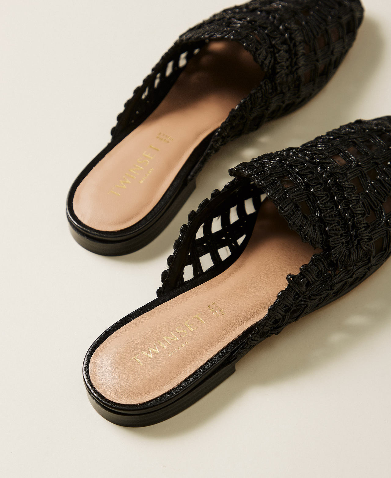 Мюли с вышивкой Черный женщина 261TGT072_00006_03