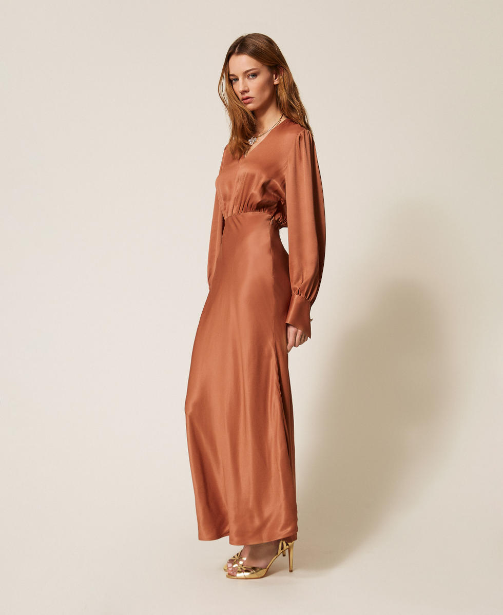 Long satin dress Mocha Mousse Brown Woman 261TP2761_13168_02