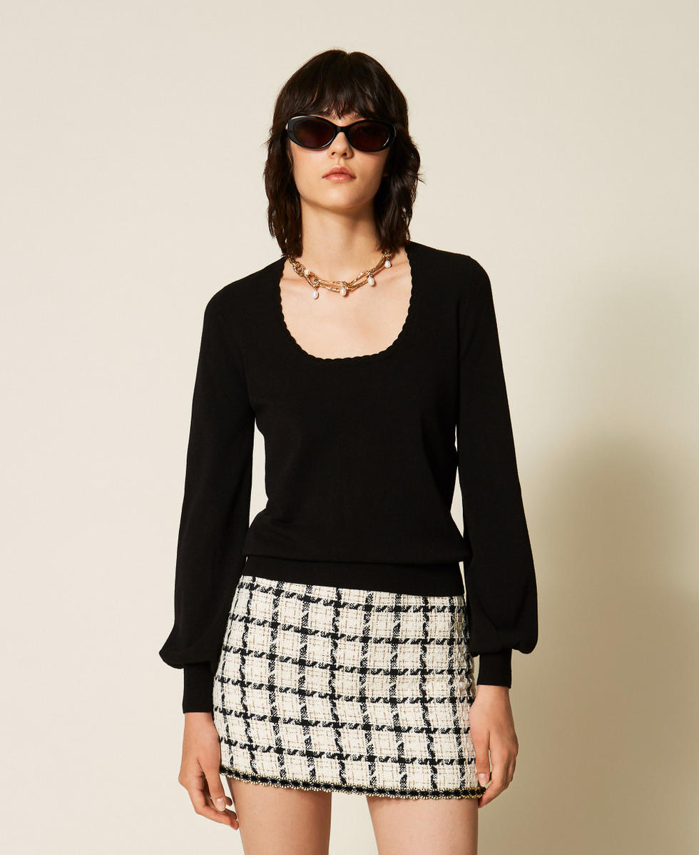 Pull ajust&eacute; avec d&eacute;tails au crochet Noir Femme 262TP3033_00006_02