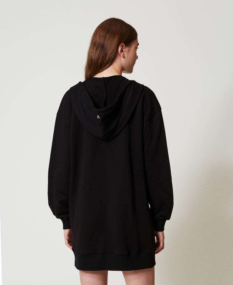 Short dress with handmade embroidery Black Woman 251AP2060_00006_02