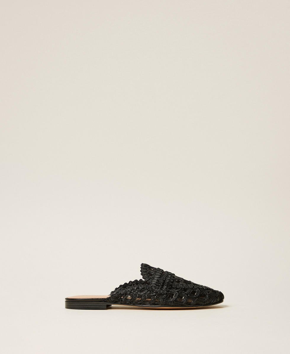 Mules with embroidery