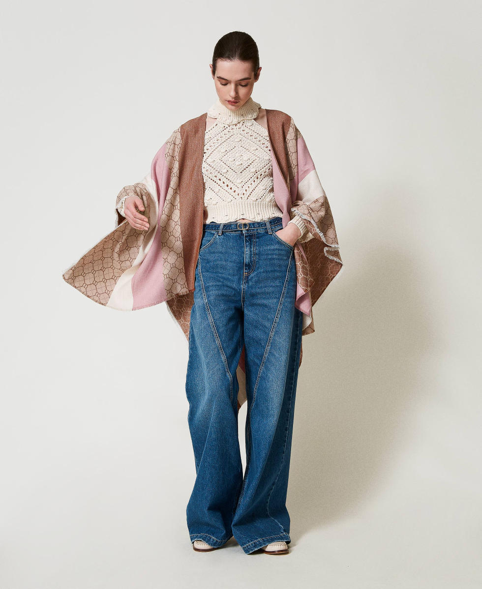 Jacquard poncho with Oval T all over Parisienne Pink Stripe Jacquard Woman 251TA4190_12210_01