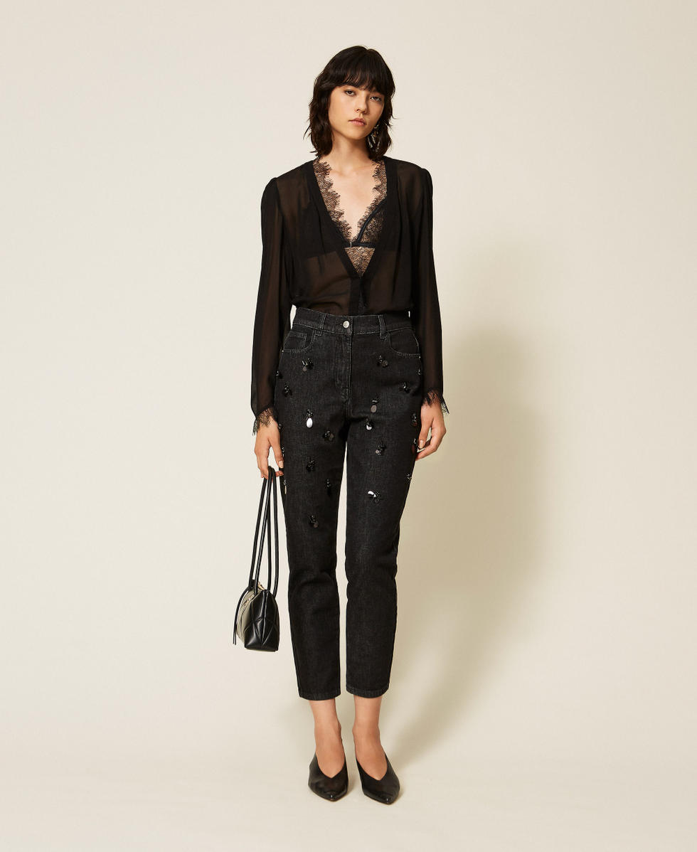 Vaqueros pitillo con bordado a mano Denim Negro Mujer 262AP2080_01103_T0