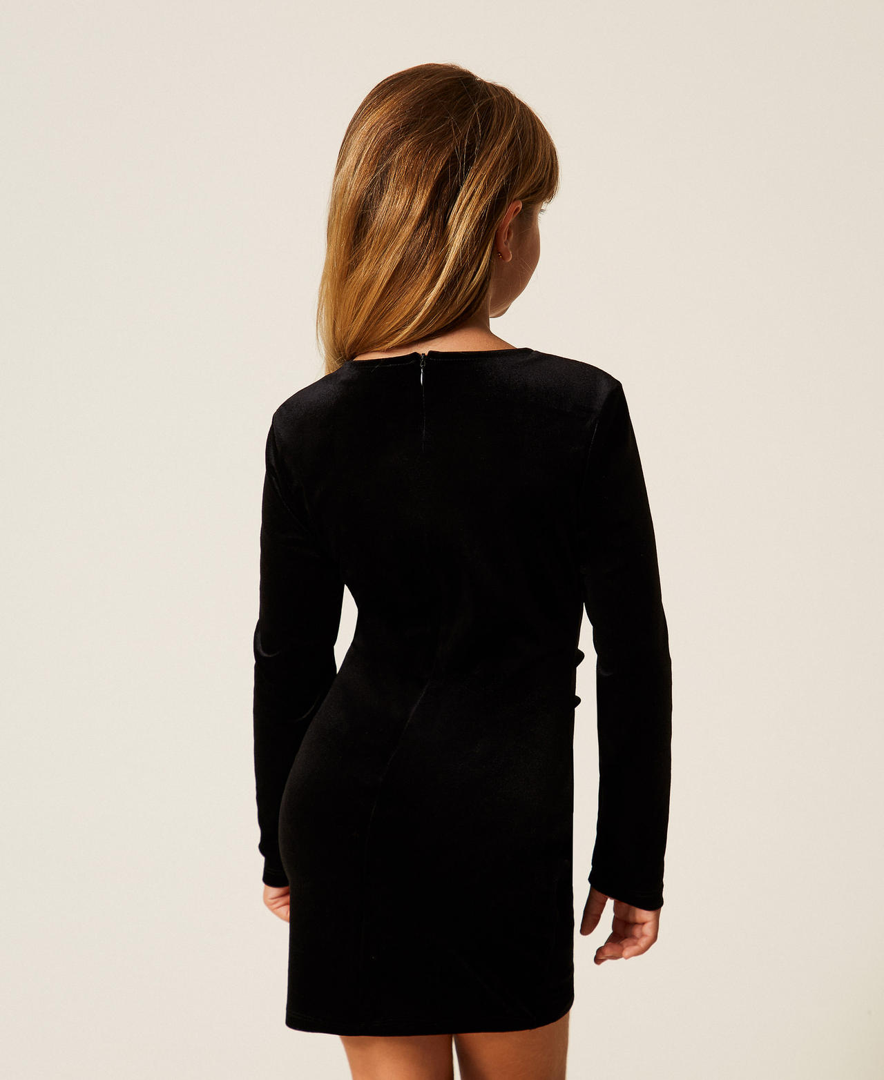 Chenille short dress with oval T Black Girl 252GJ2035_00006_03