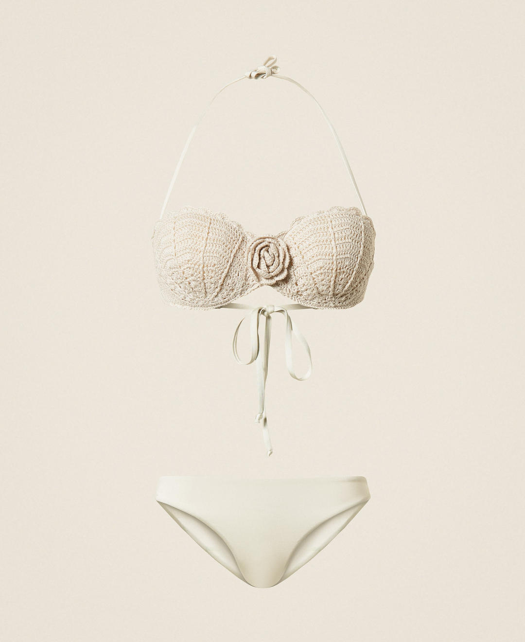 Haut de maillot de bain bandeau en crochet et slip brésilien