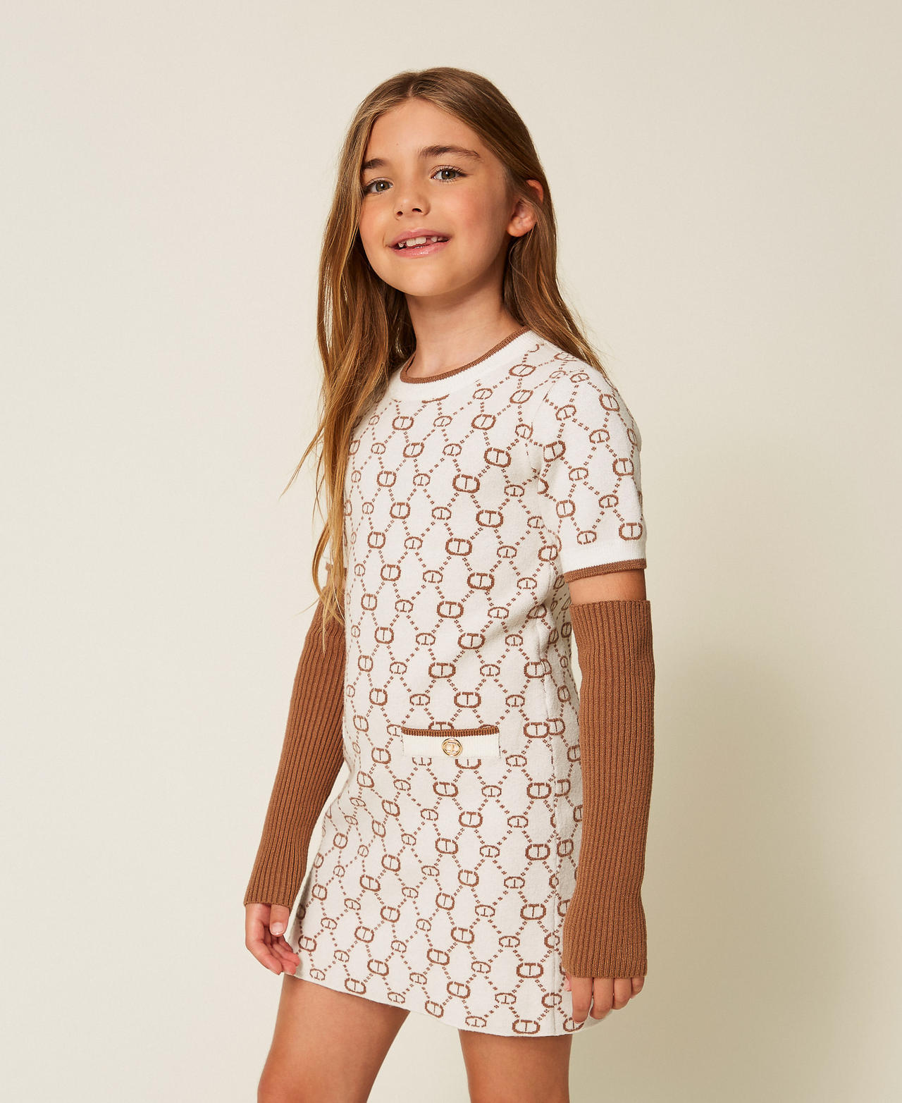 Short jacquard knit dress with removable sleeves Papyrus White/Camel Micro Logo Girl 252GJ3020_12794_02