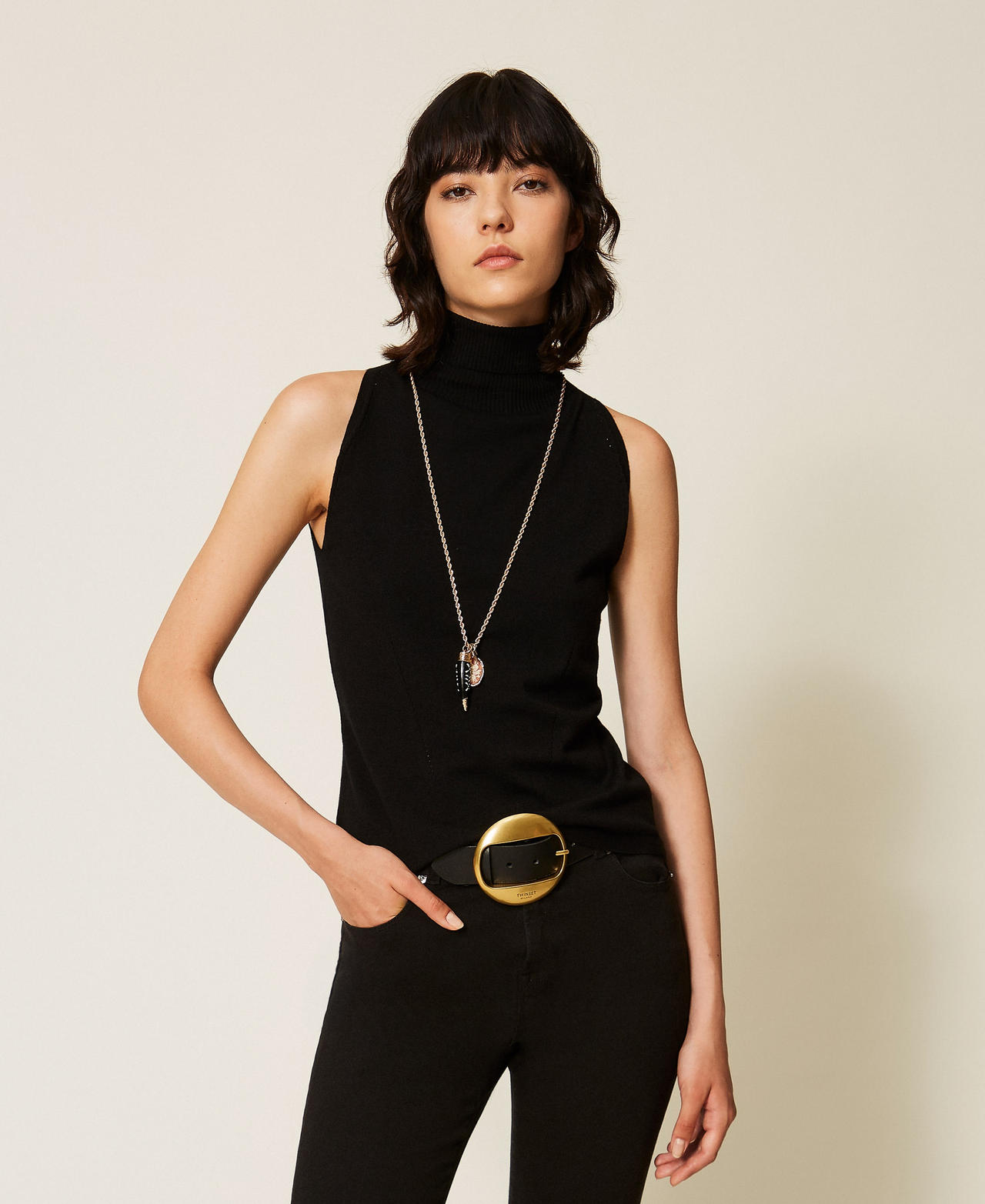 Turtleneck knit top