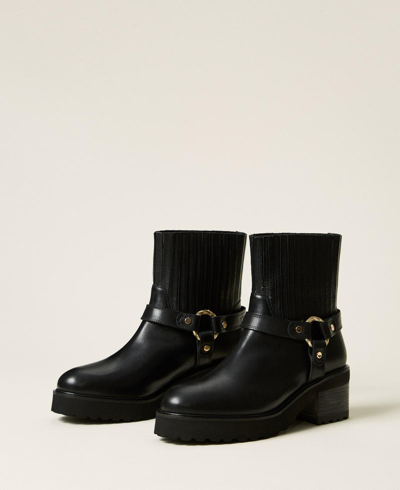 Bottines motardes en cuir avec anneau Noir Femme 262TCP062_00006_02