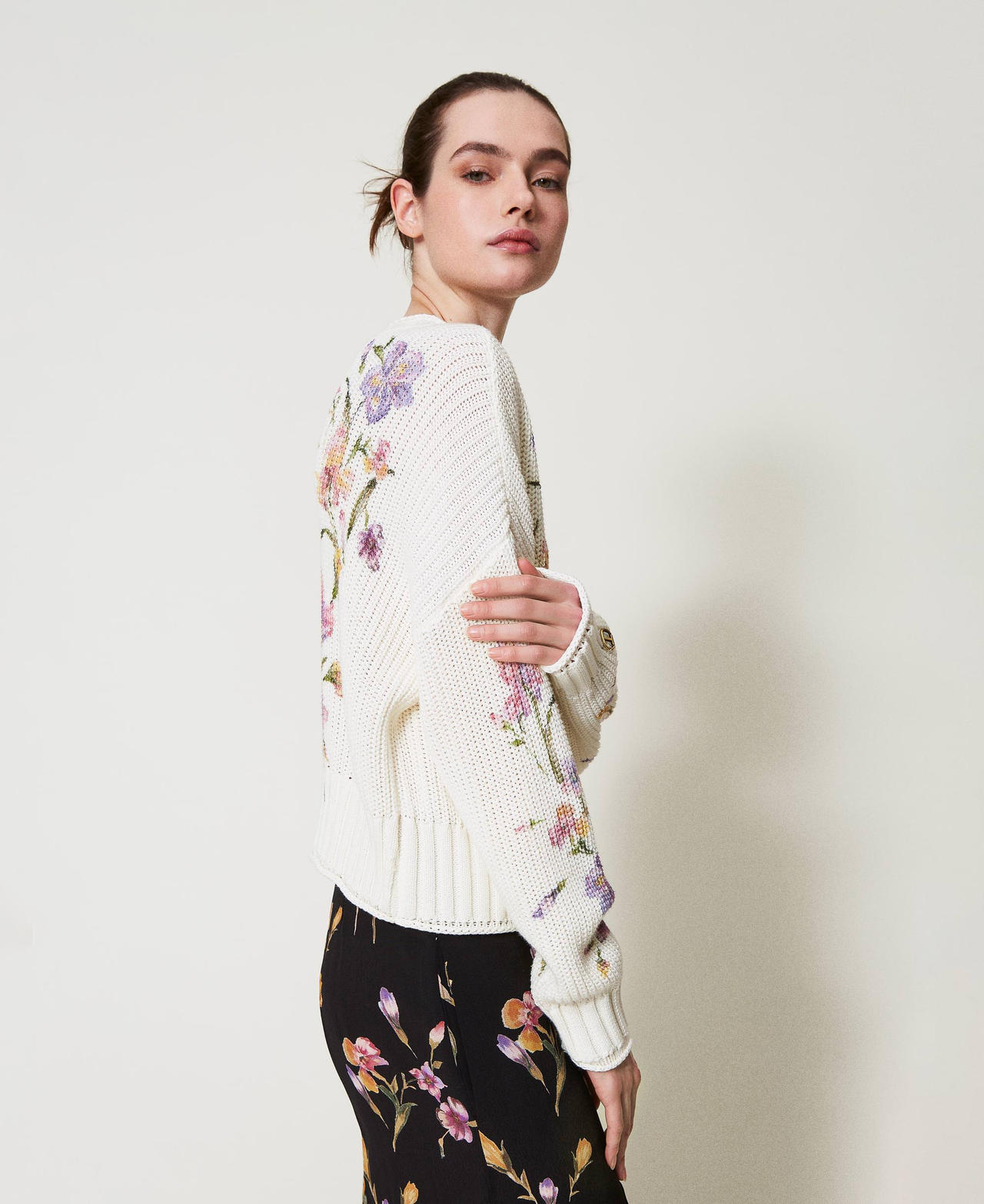 Cardigan-jumper with floral print Multicolour/Mother of Pearl Iris Print Woman 251TP3641_12329_02