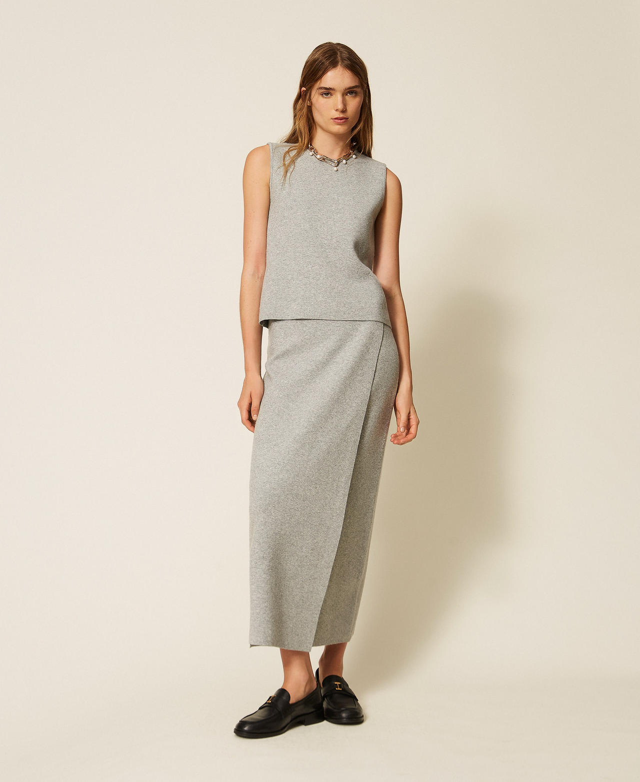 Knitted midi skirt