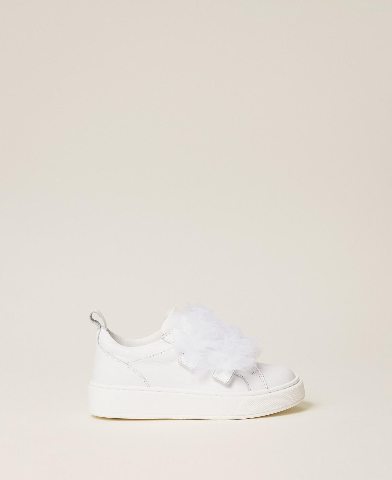 Baskets fille en cuir avec fleur en tulle