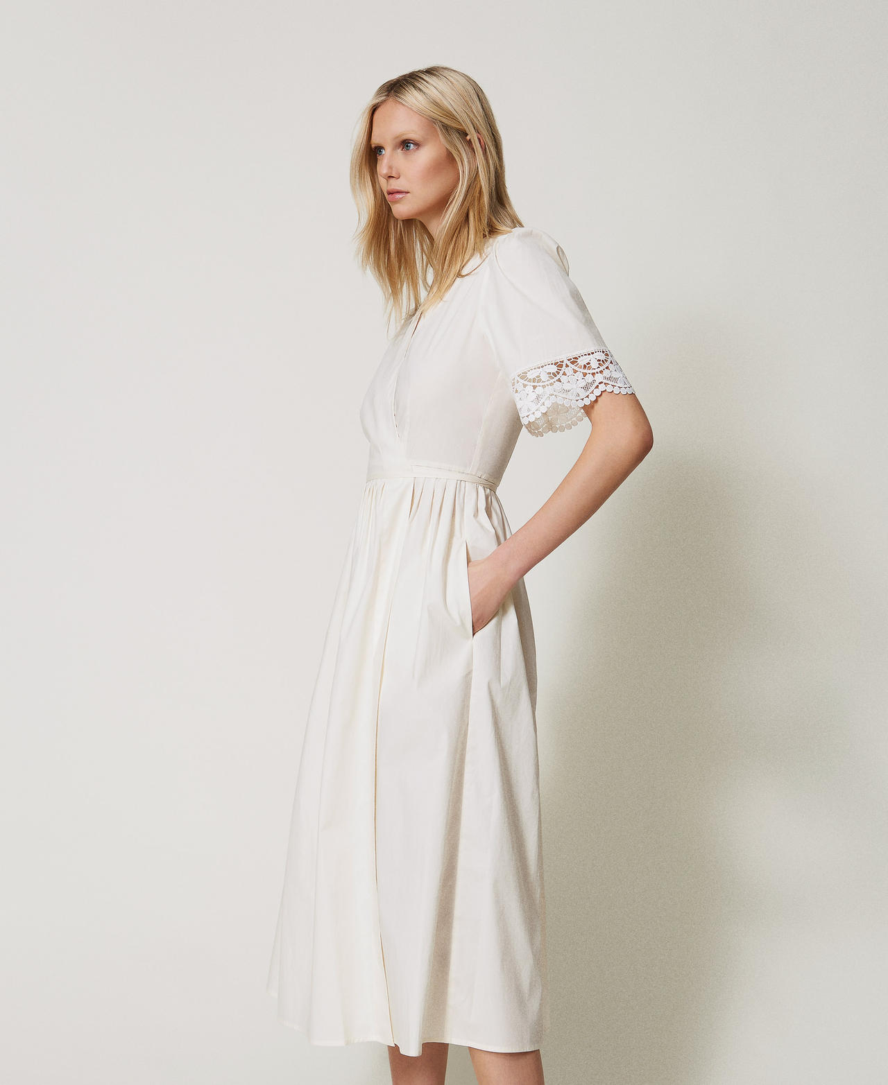 Midikleid aus Popeline mit Spitze Wei&szlig; Schnee Frau 251TT2091_00282_02