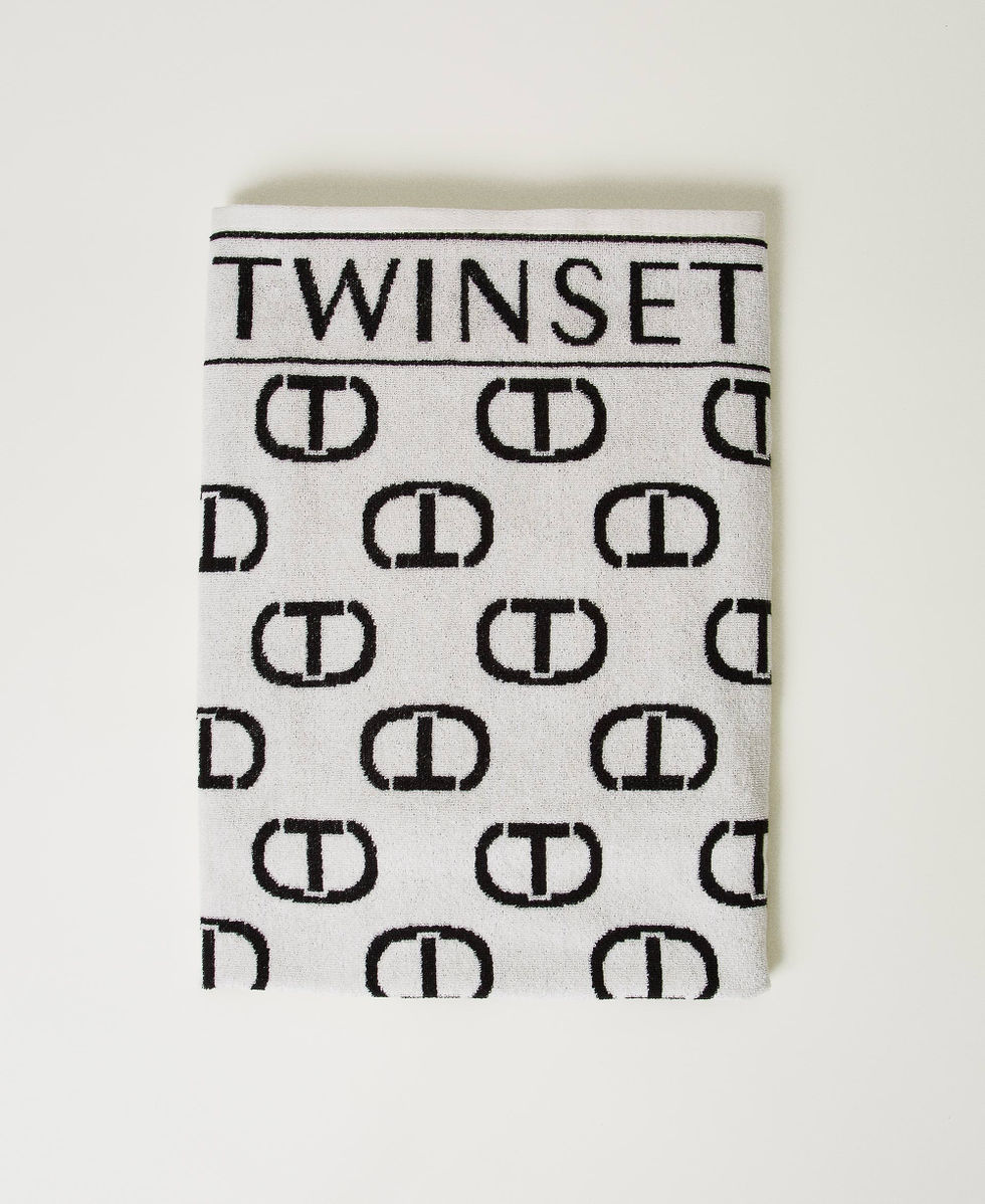 Beach towel with Oval T logo Two-tone Mother-of-pearl / Black Woman 251LB4BCC_03261_01