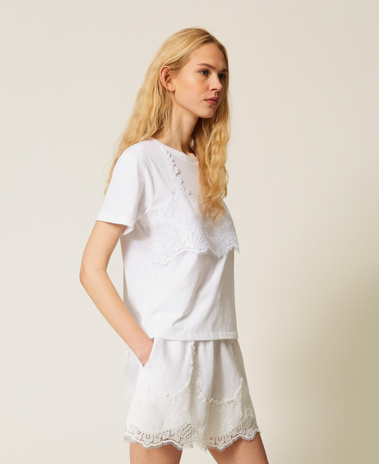 Trompe l'oeil T-shirt with lace White Woman 261TT2490_00001_02