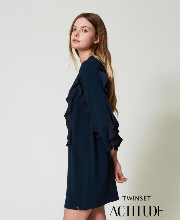 Robe courte en cady avec volant