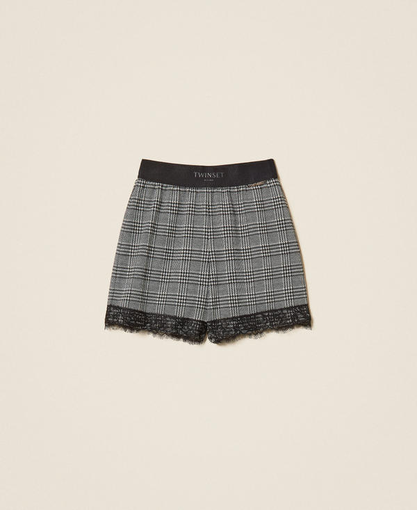 Shorts mit Prince-of-Wales-Muster und Spitze
