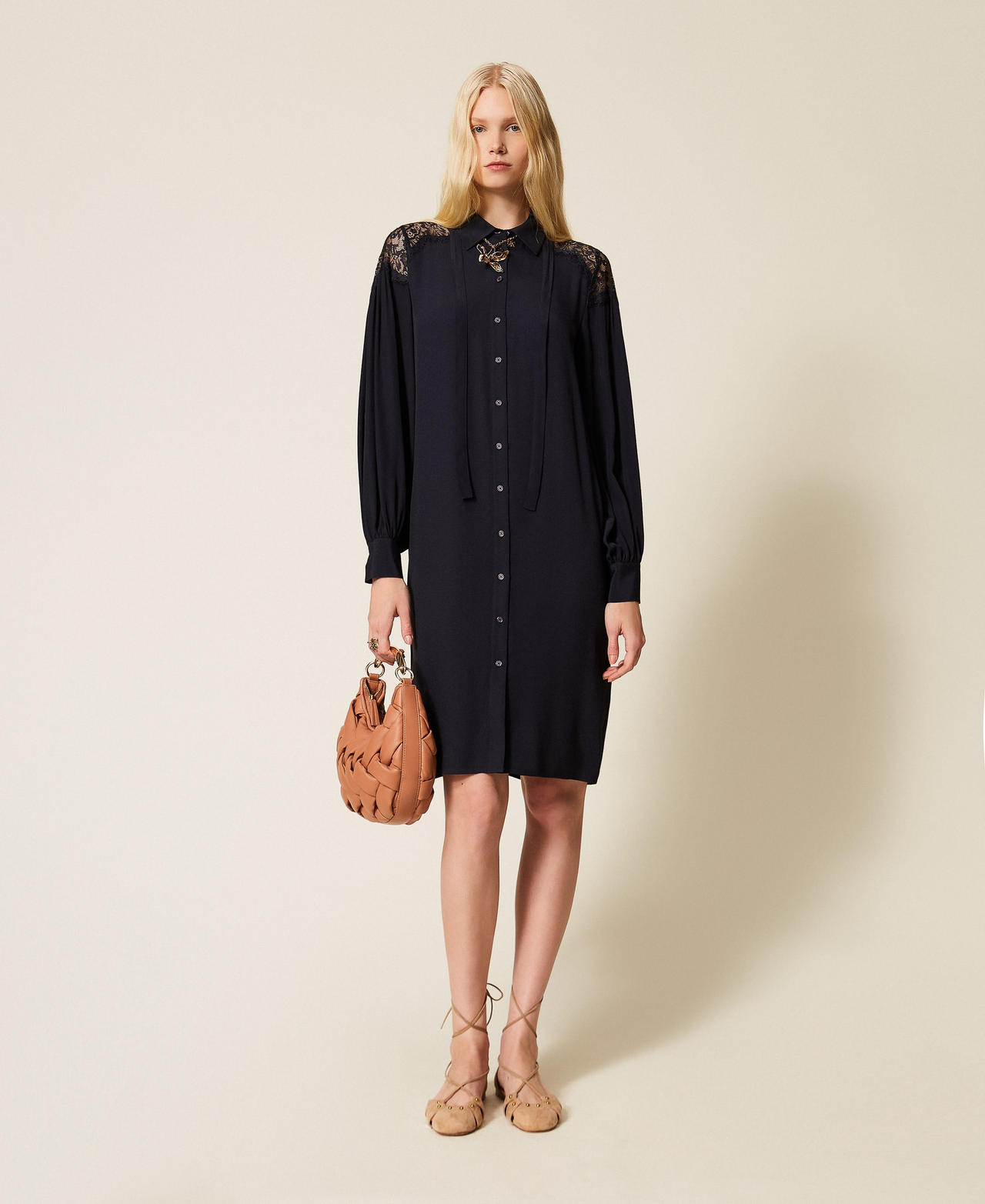 Robe midi en crêpe georgette et dentelle