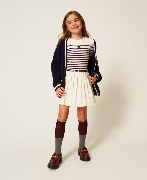 Jupe courte en maille plissée