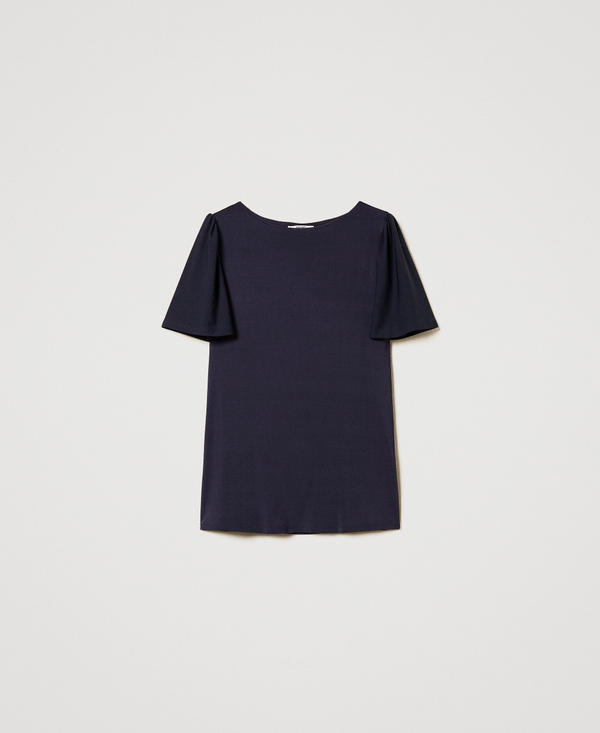 Blusa con maniche arricciate