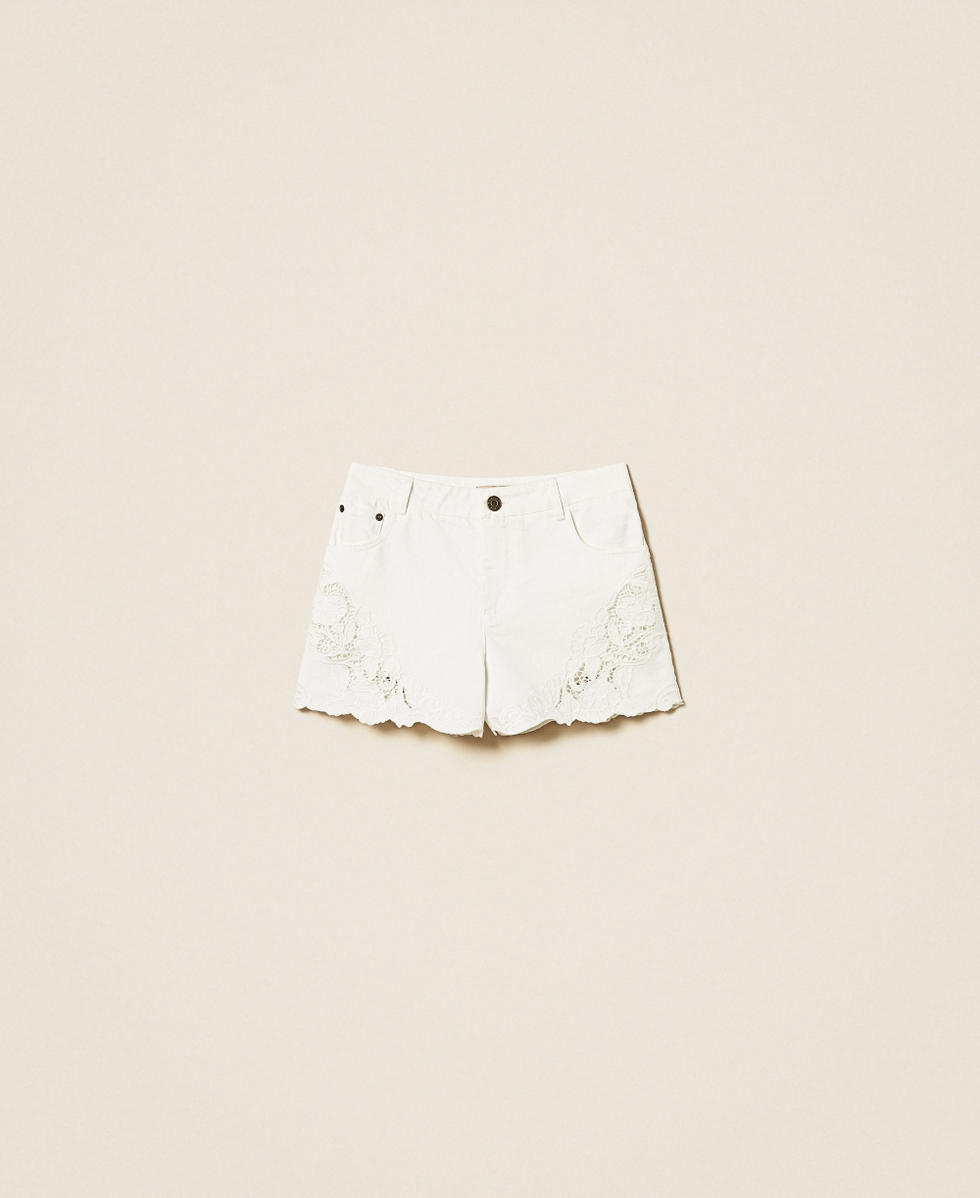Short en bull avec broderie