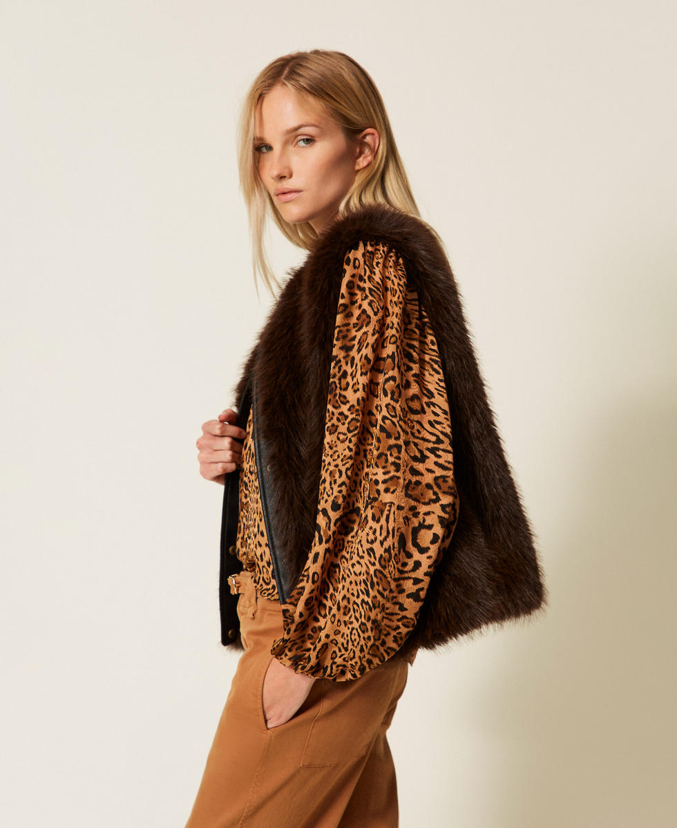 Gilet en fausse fourrure avec boutons Bicolore Marron &laquo;&nbsp;Deep Taupe&nbsp;&raquo;/Noir Femme 252TP2421_12792_02
