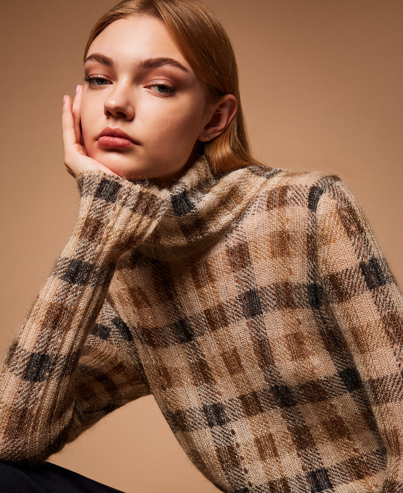 Sweter z domieszką moheru z nadrukiem Nadruk Check Camel / Czarny Kobieta 252TT3490_13042_PC