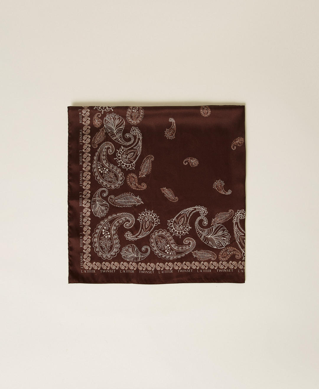 Keffieh avec imprimé foulard