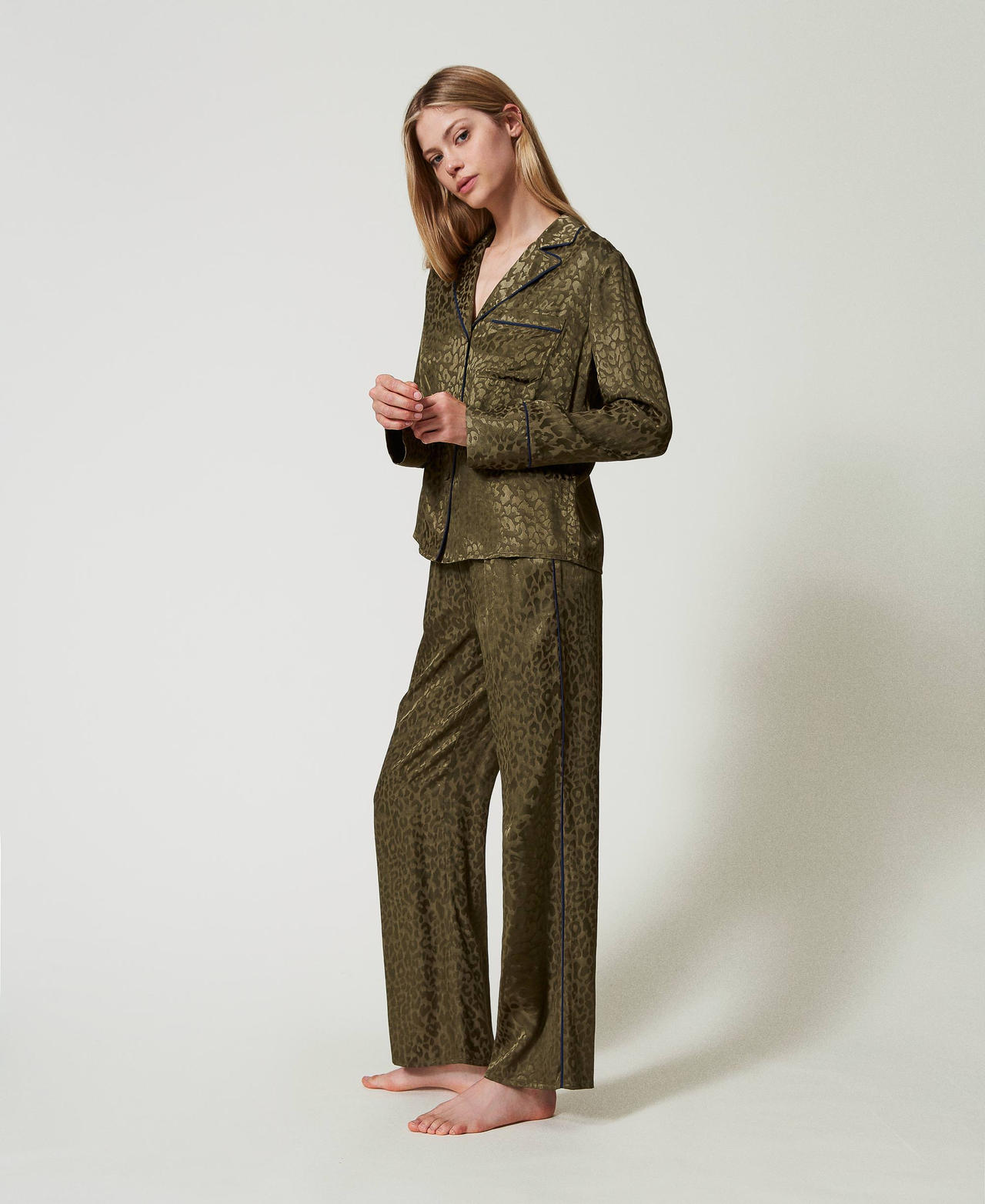 Mannish jacquard satin pyjamas Green Moss Woman 242LL2TBB_11957_02