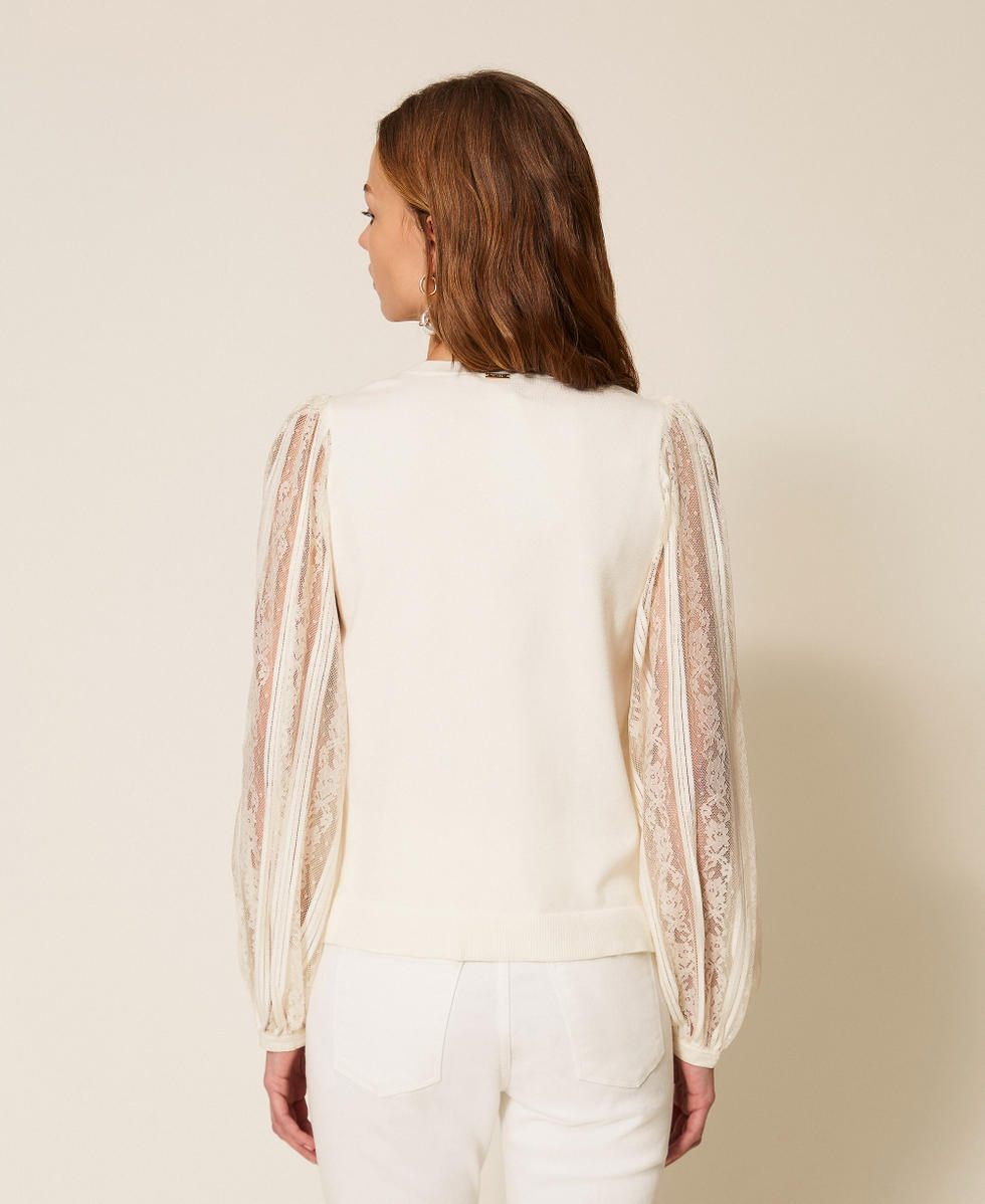 Pullover mit &Auml;rmeln aus Spitze Perlmutt Frau 261TP3432_00059_03