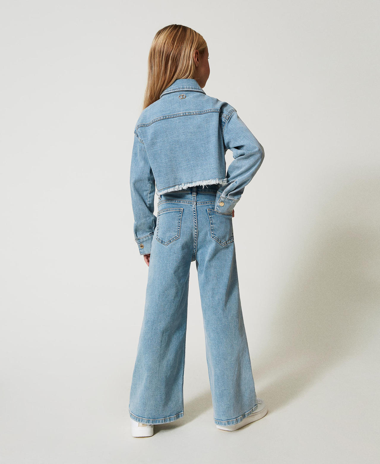 Wide leg jeans with logo buttons Light Denim Girl 251GJ2541_11457_03