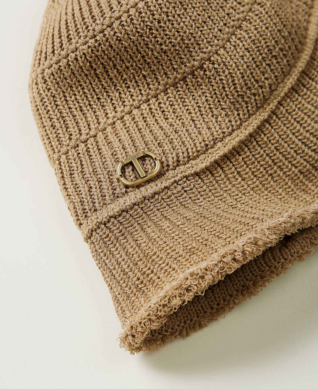 Knitted bucket hat Rope Beige Woman 251TA4300_12145_02