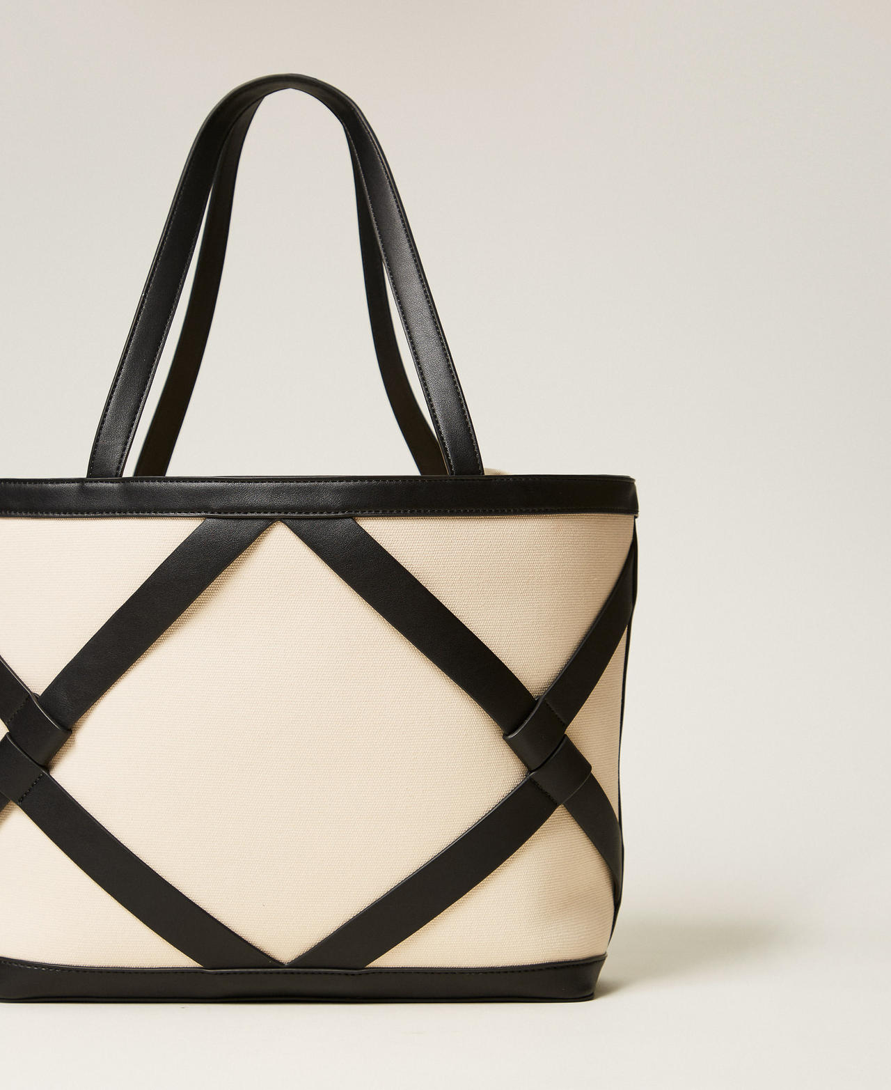 Canvas shopper bag Bicolour Mother-of-pearl White / Black Woman 261TB7271_02711_03