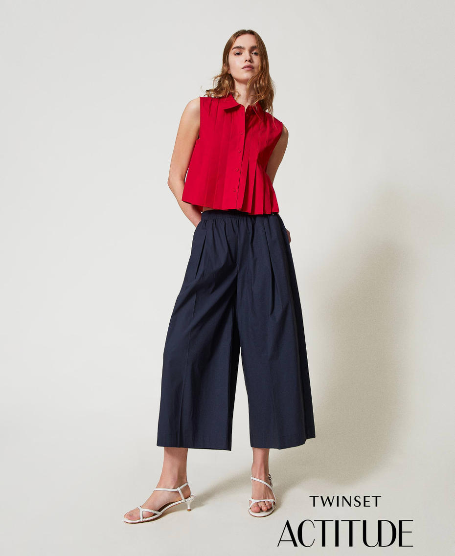 Cropped poplin trousers with pleats Deep Blue Woman 251AP2308_03585_PA