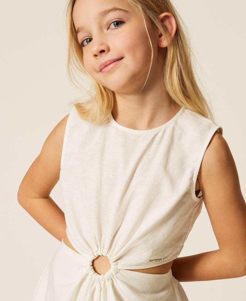 Kurzes Leinenkleid mit Cut-out Mattwei&szlig; M&auml;dchen 261GJ2032_00526_04