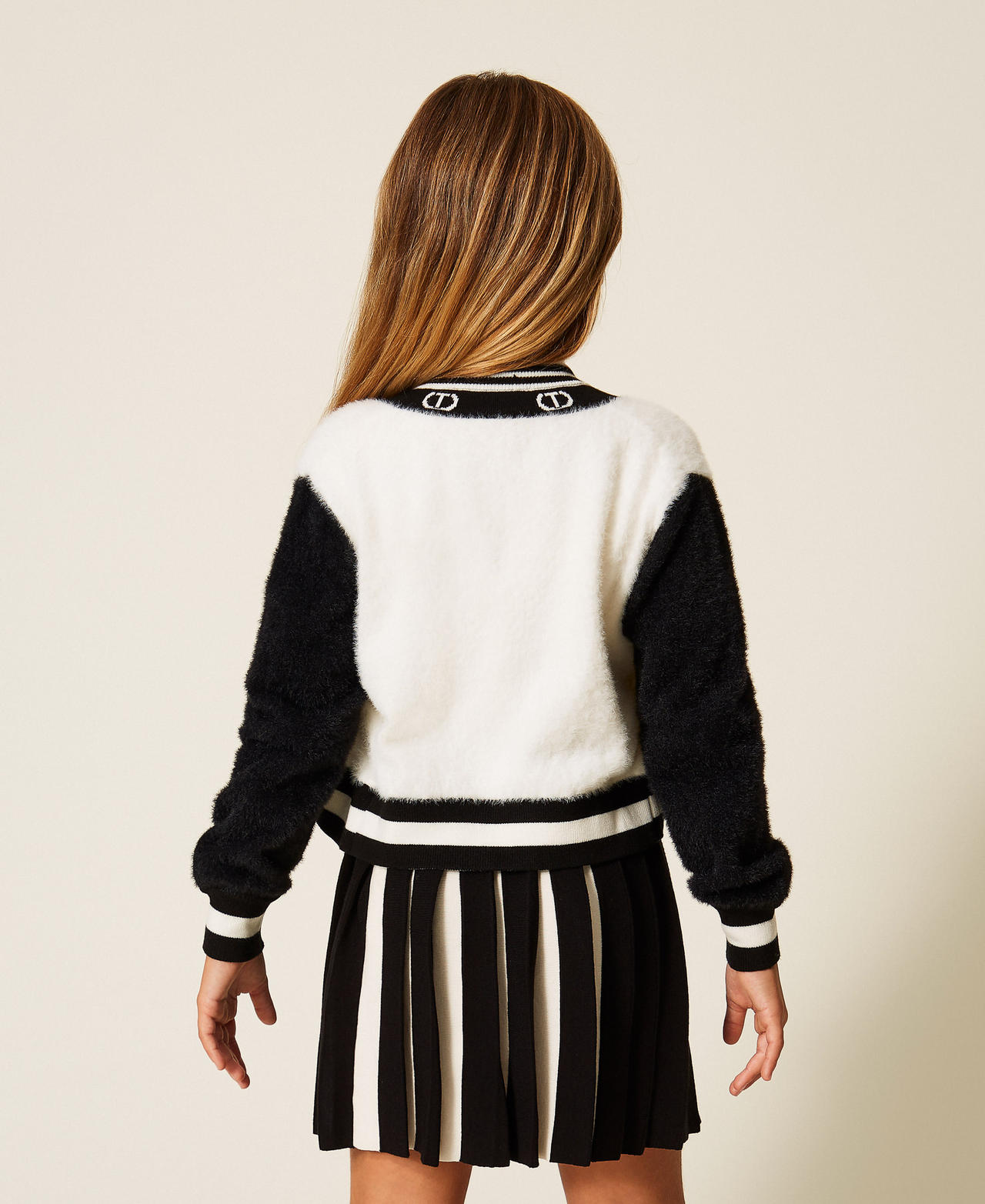 Girls' two-tone short knit skirt Two tone Black/Off White Girl 252GB3031_11656_03