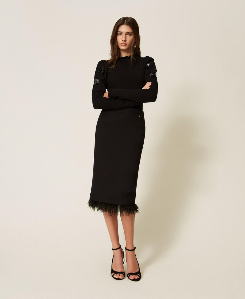 Falda midi con plumas Negro Mujer 262AT2140_00006_01