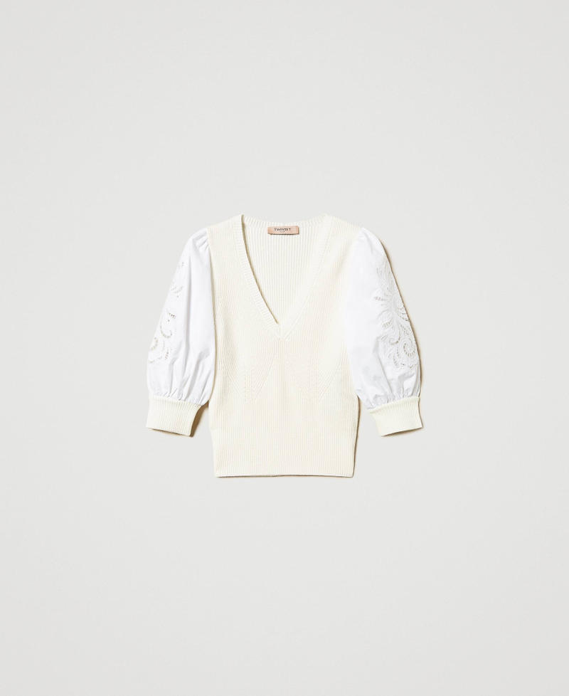 Maglia con maniche ricamate