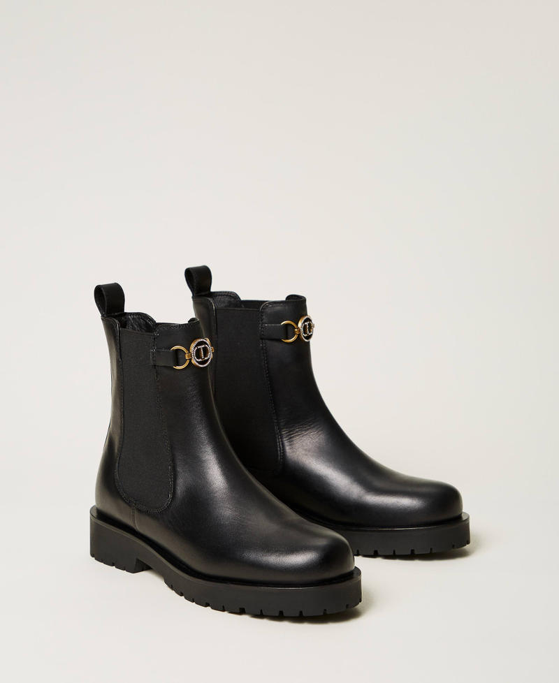 Leather Chelsea boots with Oval T